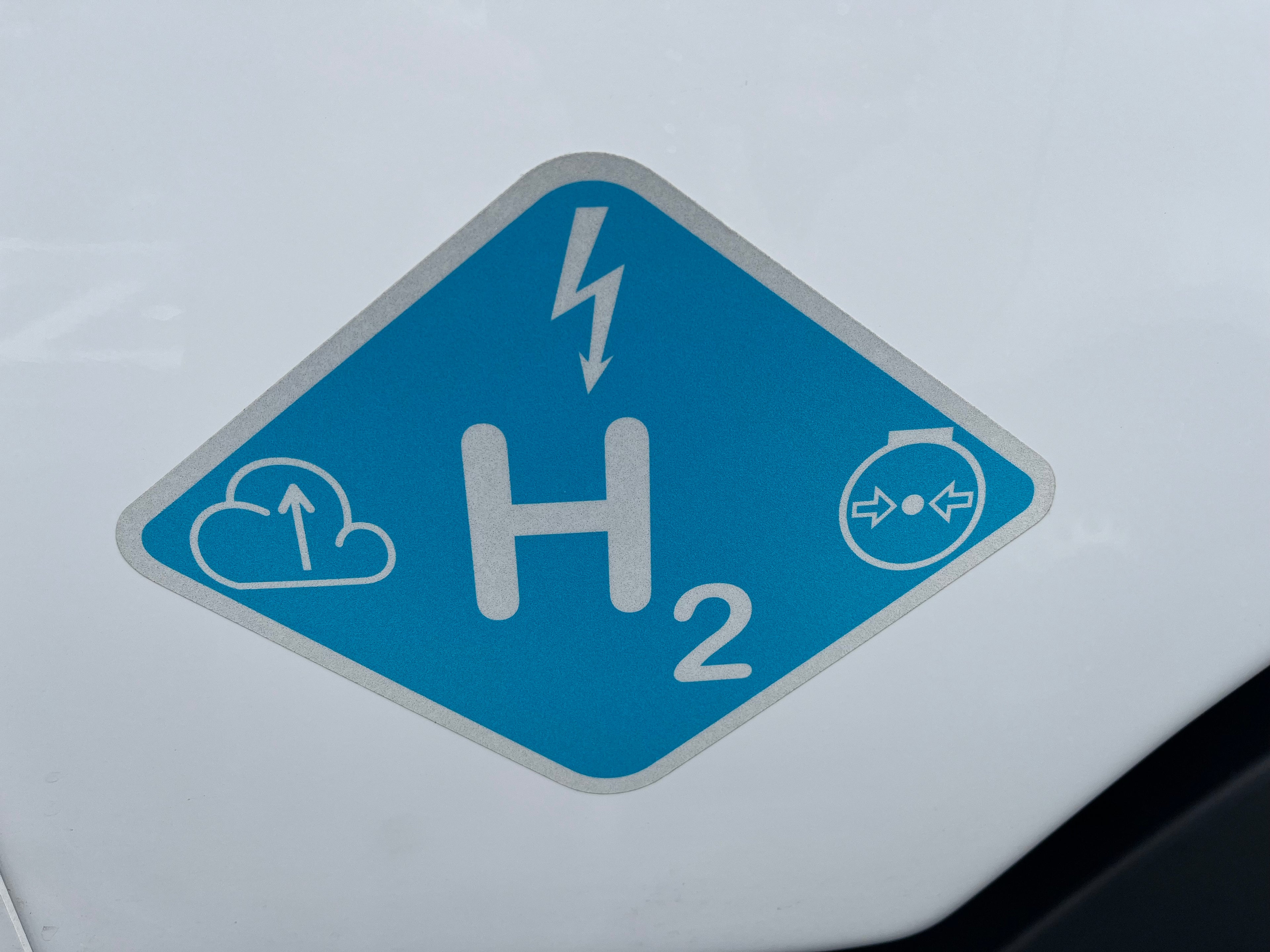 Wasserstoff STUFE S - Bedienen von Fahrzeugen - ONLINE-TRAINING
