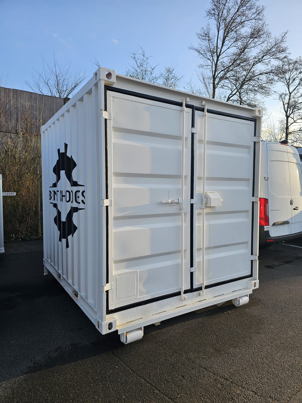 Batterielagercontainer "RABS" 10 FUSS für bis zu 4 Batterien, vollkommen Autonom